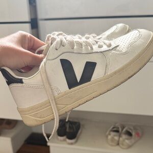 Veja Sneakers